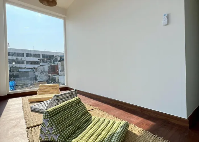 Ease At Sathorn And Coworking Space Auberge de jeunesse *