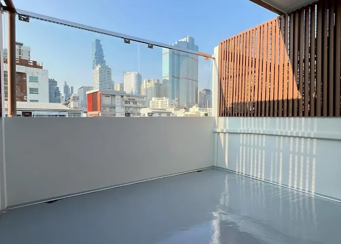 Ease At Sathorn And Coworking Space Auberge de jeunesse *