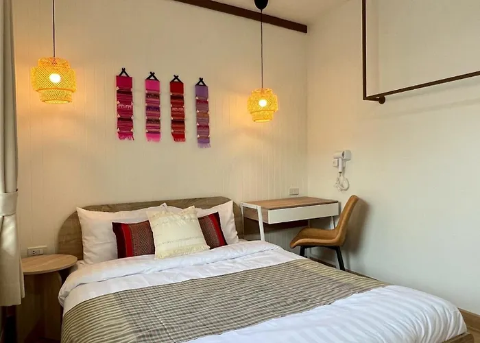 Ease At Sathorn And Coworking Space *