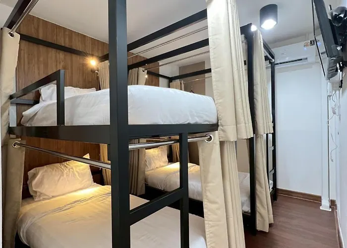 Auberge de jeunesse Ease At Sathorn And Coworking Space *
