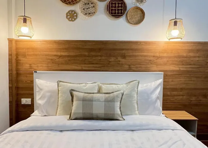 Ease At Sathorn And Coworking Space Auberge de jeunesse Bangkok