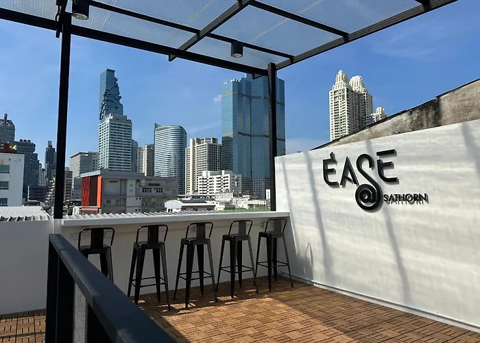 Ease At Sathorn And Coworking Space Auberge de jeunesse Bangkok