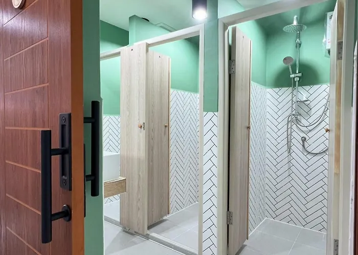 Ease At Sathorn And Coworking Space Auberge de jeunesse *
