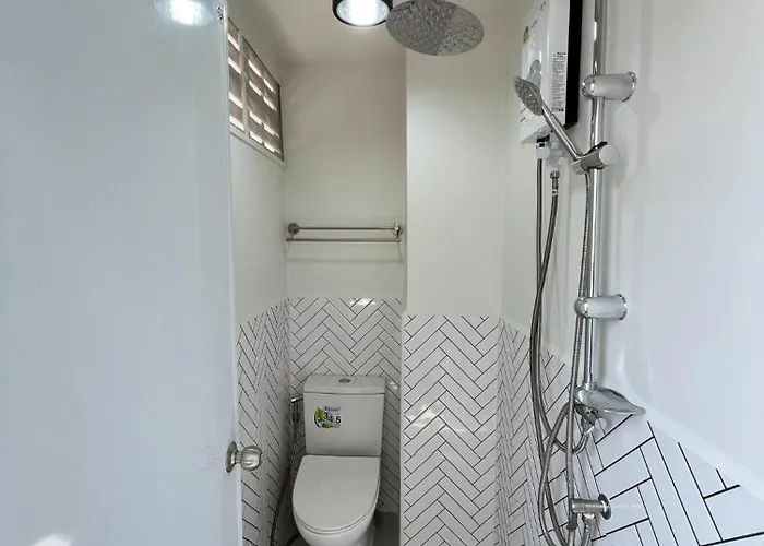 Ease At Sathorn And Coworking Space Bangkok