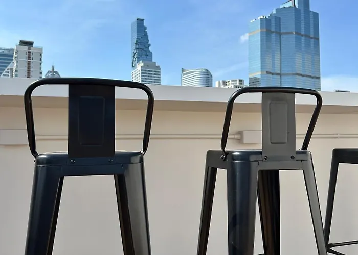 Ease At Sathorn And Coworking Space