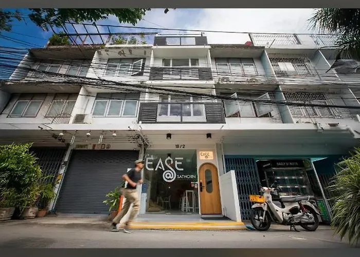Auberge de jeunesse Ease At Sathorn And Coworking Space
